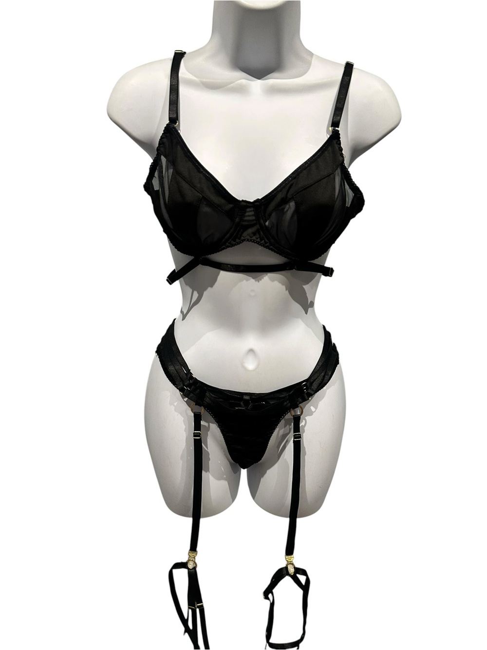 Lace & Lush Uma Lingerie 5 Piece Set Black Size Medium NWOT